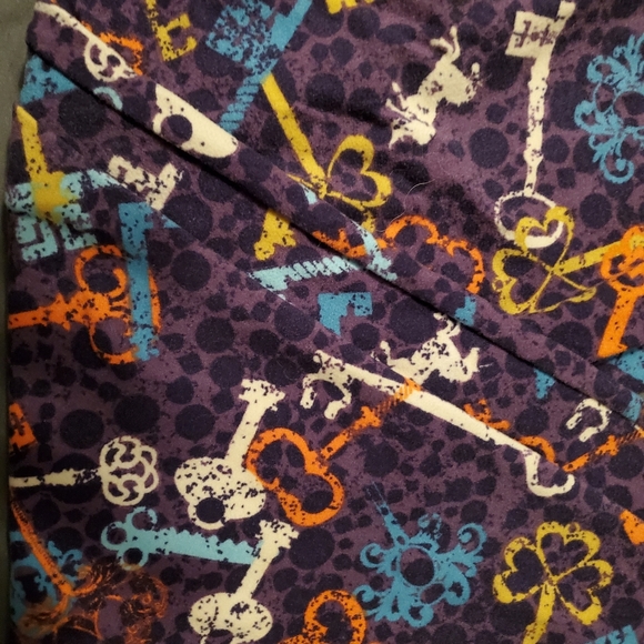 LuLaRoe leggings - Picture 2 of 2